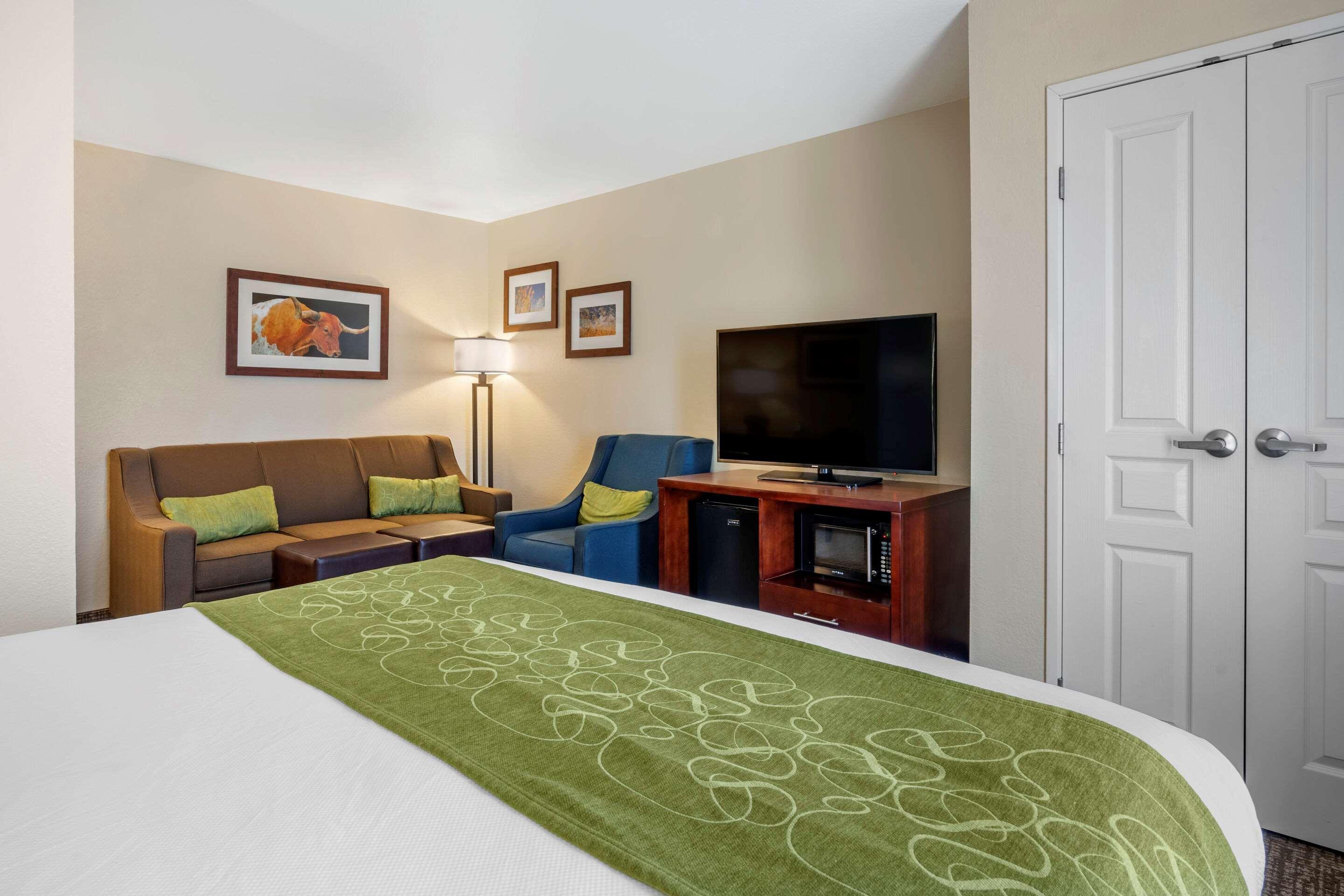 คอมฟอร์ต สวีท เฟิร์นลีย์ Hotel ภายนอก รูปภาพ