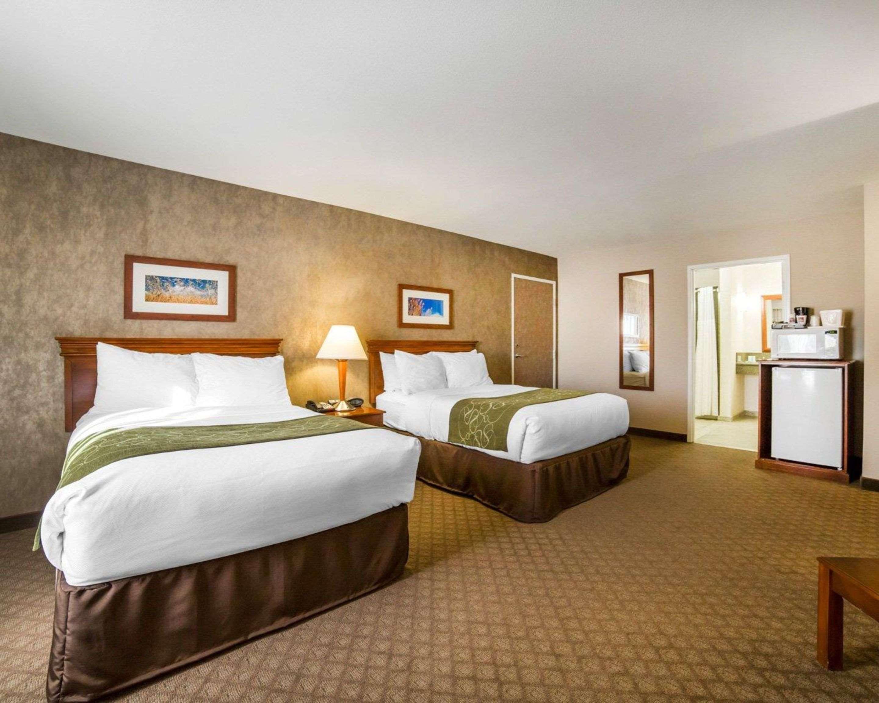คอมฟอร์ต สวีท เฟิร์นลีย์ Hotel ภายนอก รูปภาพ