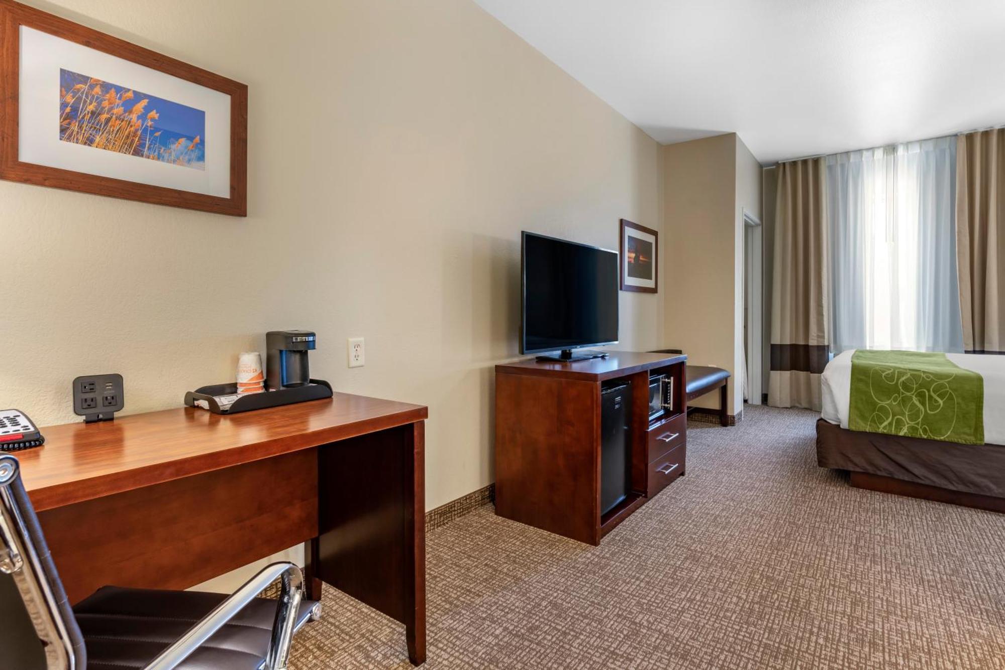 คอมฟอร์ต สวีท เฟิร์นลีย์ Hotel ห้อง รูปภาพ